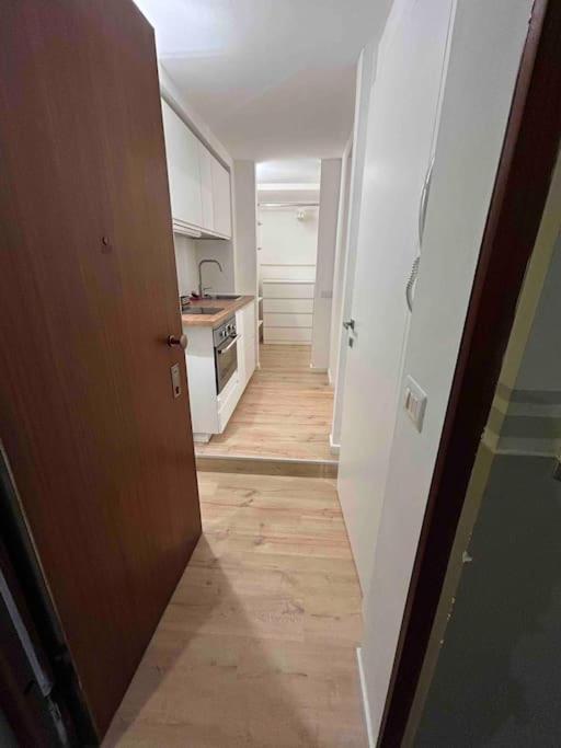 מילאנו Studio Apartment Near Bocconi מראה חיצוני תמונה